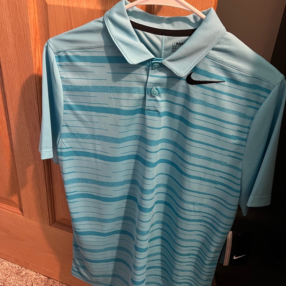 Brand New Boys Nike Golf Shirt size XL